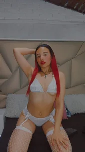 🙈🔥 de Red_Moon4  8 Imagens