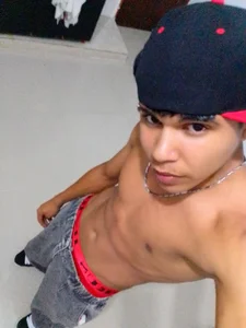 Manuxx2 Public Pic