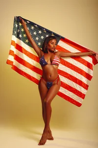 Chantal_taylor_ 4 july Hình