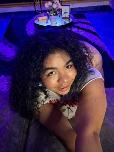 memphiswilliam Eyes on me. Thoughts on fire.🖤🔥 Εικόνα