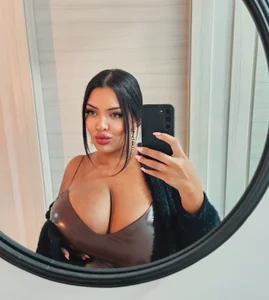 Ninapralliina___ Public Foto 2