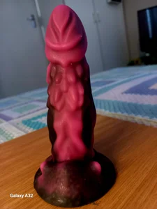 SABlond2のNew Dildosの 2枚の写真