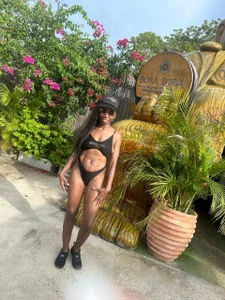 MonicaSchwartz kullanıcısının Vacations ✨ albümü -  5 fotoğraf