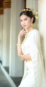 yourladycess_ VACATION PICTURES AROUND THE WORLD  2টি ছবি