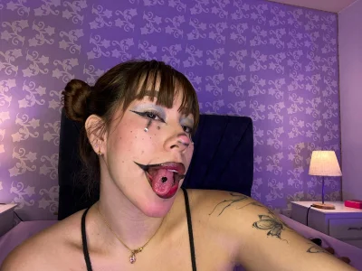 🎃😈 This Halloween… . de SalomeSimonz  3 Imagens