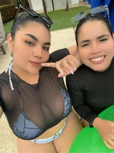 Mia_and_lexy: good night loves come play with us🍒🔥❤️‍🔥 ( фото)