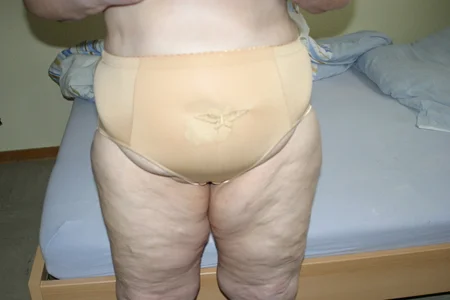 HeisseomaOriginal Mein fetter Arsch in Slips Foto 9