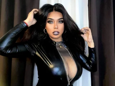 DominantxSheena Highness Immagine  4