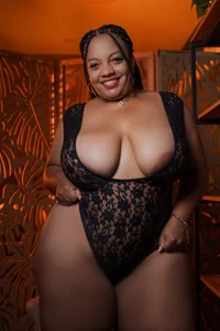 Shanna_Wells Sexy Shanna Pic 7