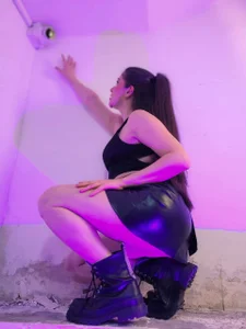 BeccaBaxterUrban purple💜图片 2