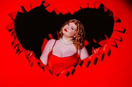 This is your Valentine's Day gift!♨️💯 de Arietta_Heart  2 photos