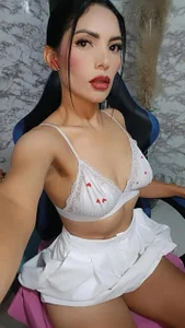 CharlottePerez_ Public Hình