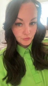 CurvaceousCourtneyUK Public Foto