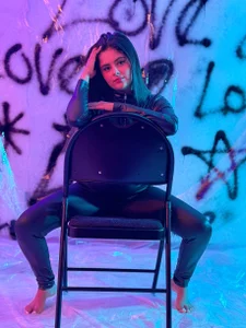 Love in Vandalism de Elizabeth_VonSweet  3 Imagens