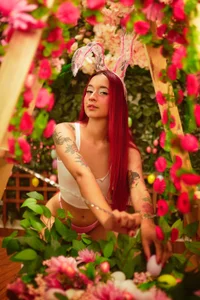 HannaRed_ 🐰🐣Happy Easter🥚🤍 Foto 2