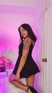 AdelaLust Public Hình 6