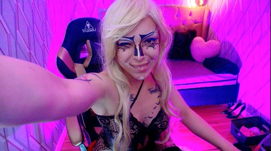 JeannMarie my new makeup Pic 3