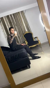Andrew_san Chill  2টি ছবি