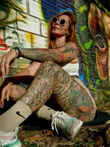 Sara_Valkyri Public Pic 4