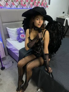 Luna_Veyra sexy witch cosplay for my naughty boys😈😈😈 Pic 2