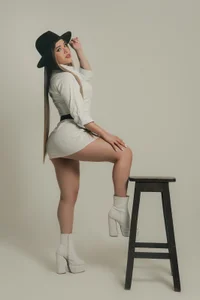 DonnaStonne Your dream girl Pic 3