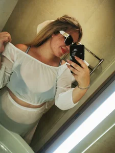 HotTiffani pool Pic 6