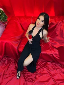 Natasha_Ferrec Between shadows and silk, I am waiting for you…😏 Billede 6