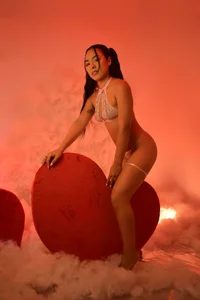 Sofia_Clauss_のHAPPY VALENTINE'S DAY LOVES ❤️の 5枚の写真