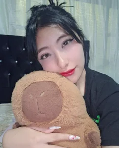 ❤️❤️ od Sullyoonn  3 snímek