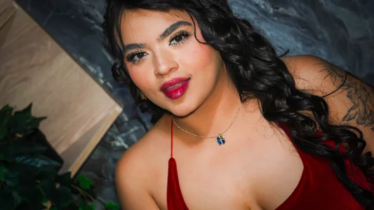 Karina_Andrade the girl in red Pic 4