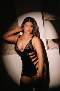 SharomRoss: Punish me! ( 2 фото)