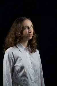 Anika_bloom Black background зображення 4