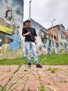 Tussi-amor Tussi -amir Pic 6