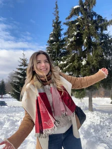 Rai_Raisa Public Foto 3