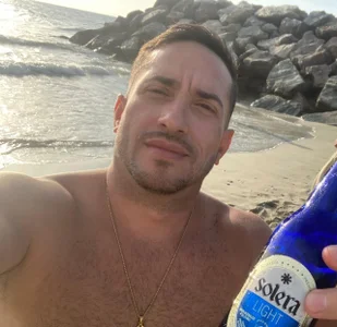 Sex_and_Bondage On the Beach! Pic 4