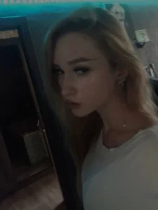 LisaCrisstal Public Pic 2