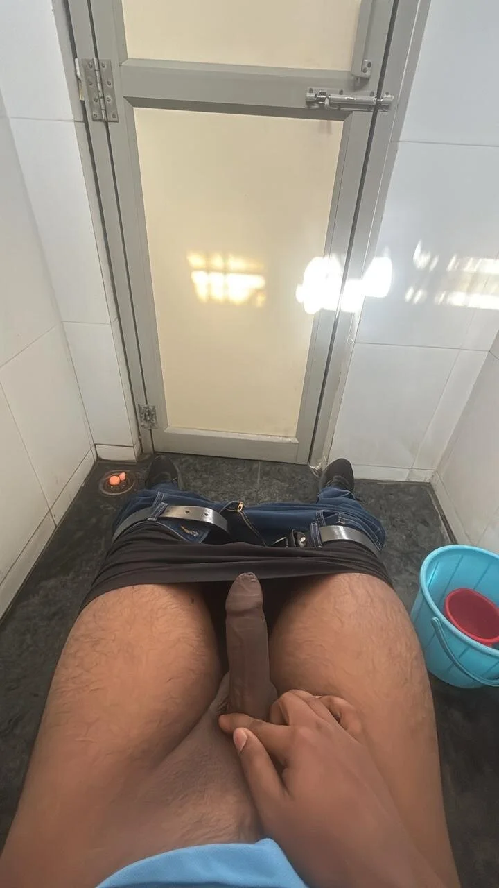 yours__chaitanya_ Public 圖片 2