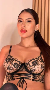 ArianaDumont 👄 Sensual 👄 Pic 3