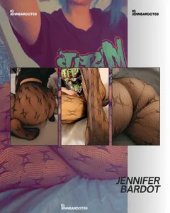 Bardot143: IG ( фото)