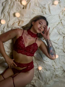 Veiled in lace, soaked in sin🤍🔥