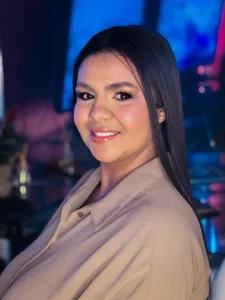 Gabriela_BrownI am your secretary Bild 5