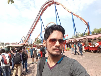 MY self de Live_f  4 photos