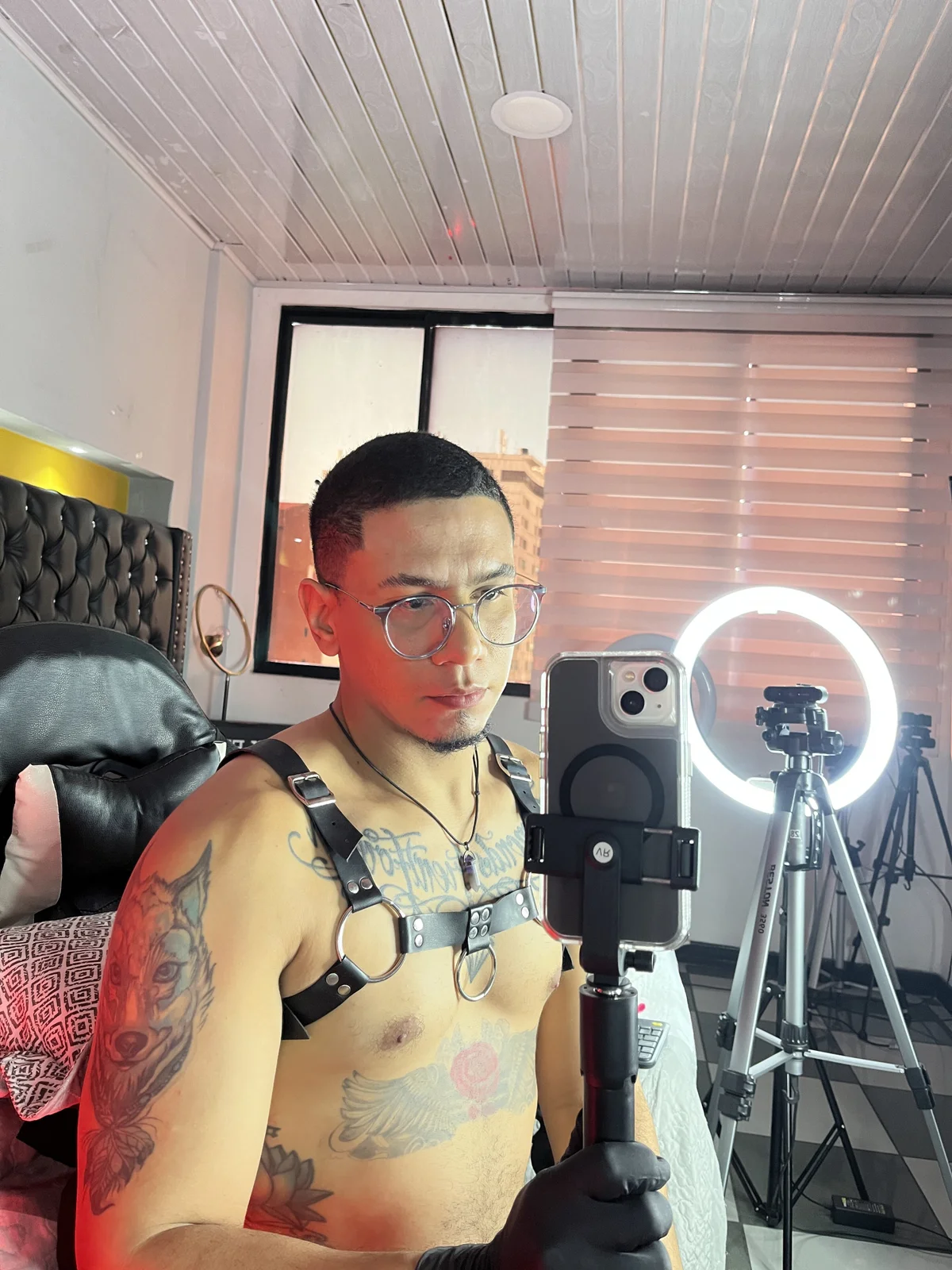 JoshMillerr_ Právě oblíbené foto 4250