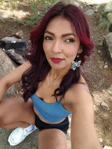 HannaPetit Outdoor Photos Pic 4