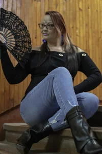 LindaDaemonX Linda - plain clothes pics Immagine 