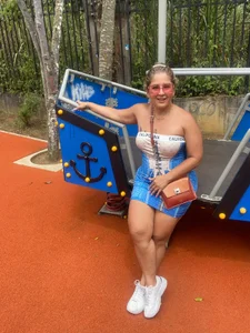 camile_milf hello a beautiful view Bilde 2