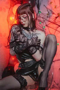 bathory_vamps Heaven lost me, but you just found trouble 😇😈🖤 圖片