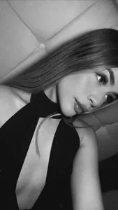 lilith4_s Pretty face Pic 2