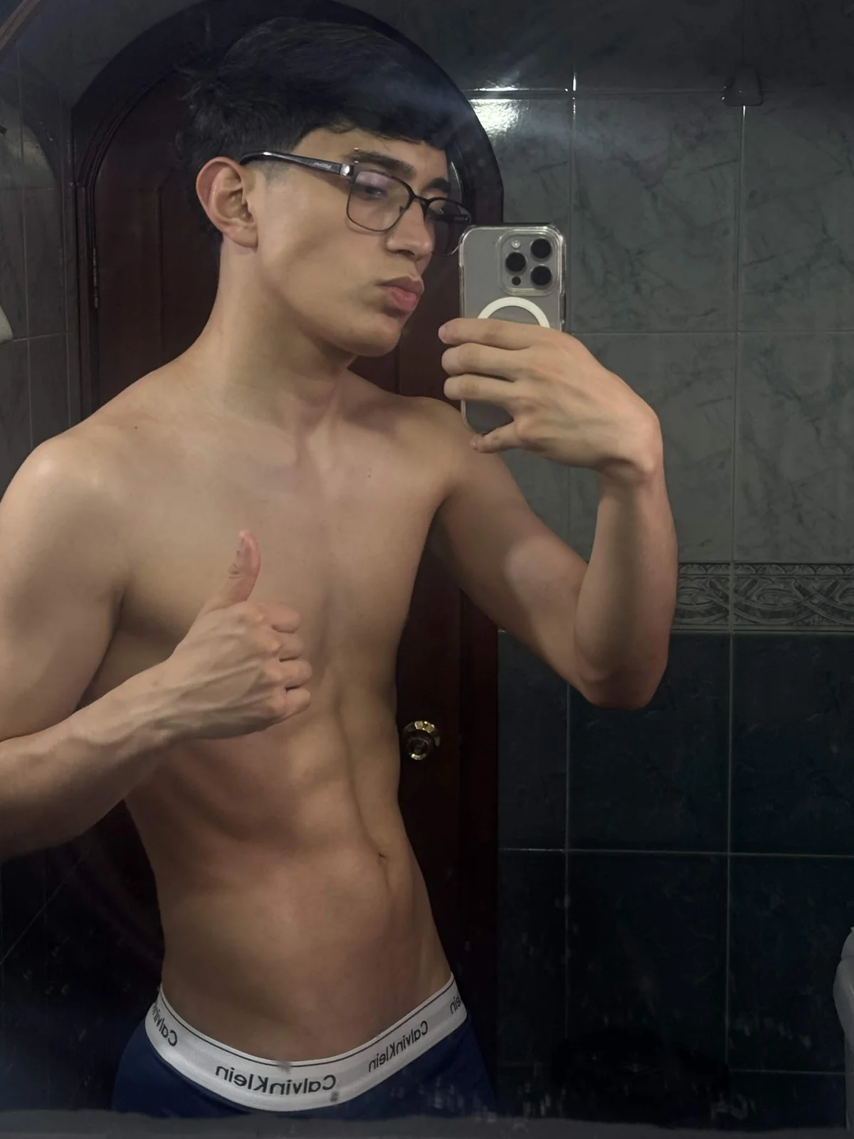 Ảnh Thịnh Hành của ryan_valentino 7622