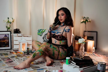 YayaQueen My body… your canvas. Art has never looked this tempting 🎨 صورة واحدة|YayaQueen My body… your canvas. Art has never looked this tempting 🎨 صورتان|YayaQueen My body… your canvas. Art has never looked this tempting 🎨  5 صور|YayaQueen My body… your canvas. Art has never looked this tempting 🎨  5 صورة